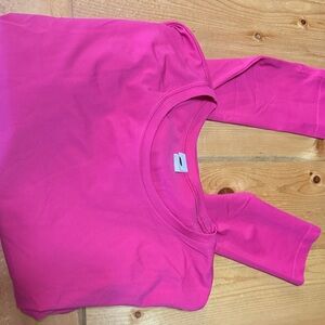 Fabletics cropped long sleeve shirt size 4x. Tag cut